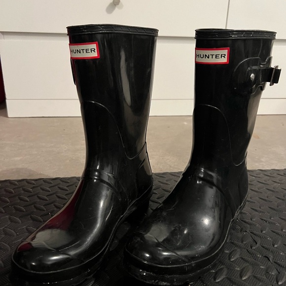 Hunter black short rain boots size 9 - Picture 1 of 5